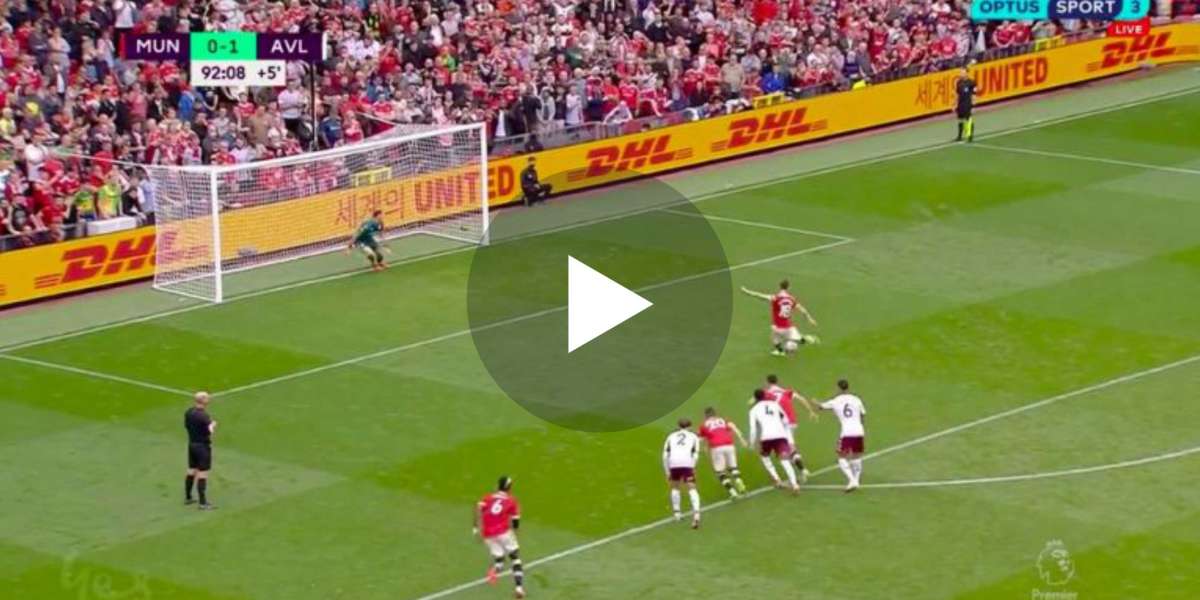 (Video) GOOOAL Bruno Fernandes blasts 93rd-minute penalty over the bar