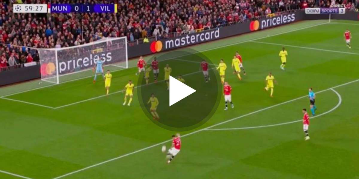 VIDEO: GOOOALLL Alex Telles equalises vs. Villarreal with incredible volley