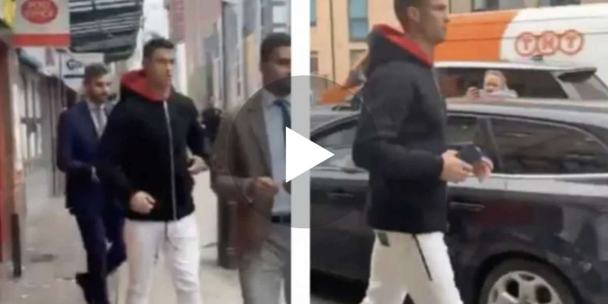 (Video) Ronaldo spotted taking trip to Manchester-based Post Office