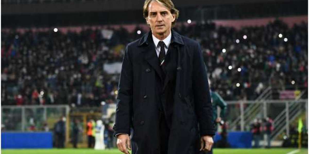 Manchester United has received Roberto Mancini manager search wildcard .