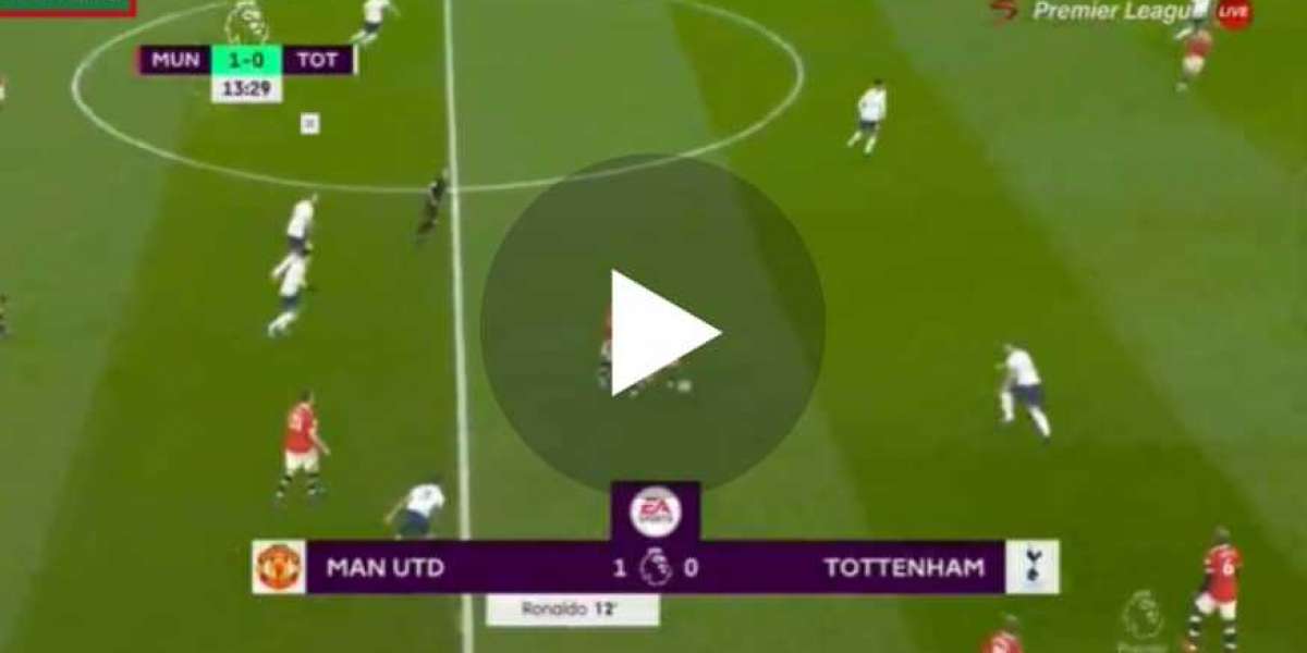 Manchester United vs Tottenham LIVE STREAMING (1-0)