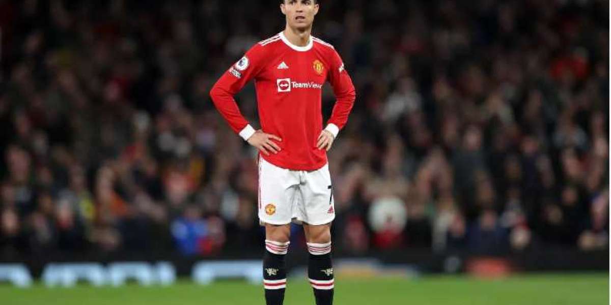 Cristiano Ronaldo decides on Manchester United future amid Champions League threat