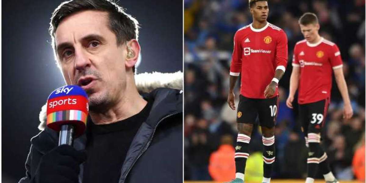 "Live your life,"says a former Manchester United star in response to Neville's criticism of the Red Devil