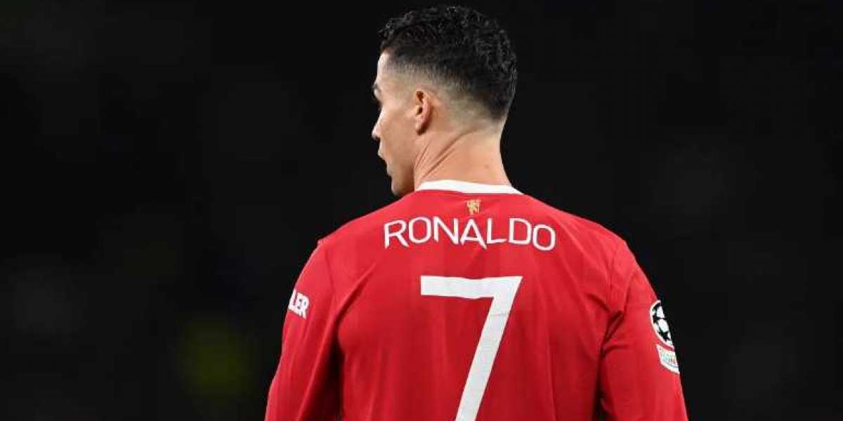 Cristiano Ronaldo and his prospective new team have begun preliminary discussions.