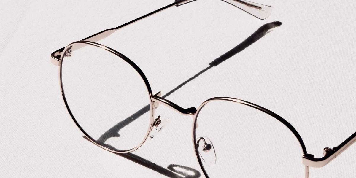 What Size Glasses Are Right for Your Face?