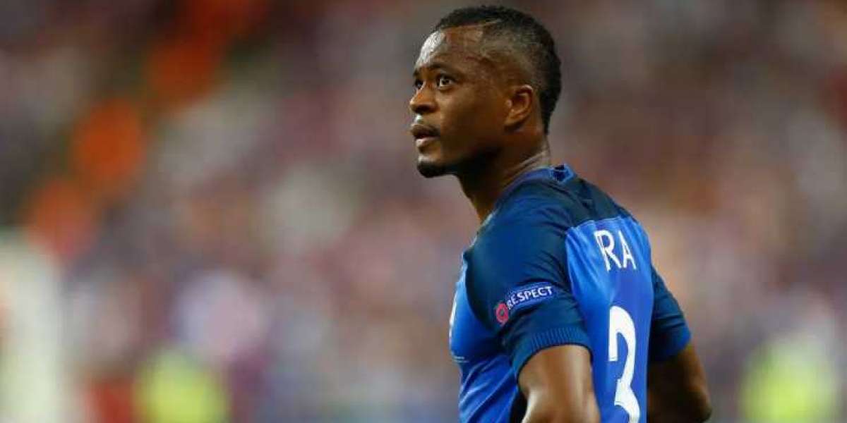 Evra argues with French politician Zemmour over Senegal comments.