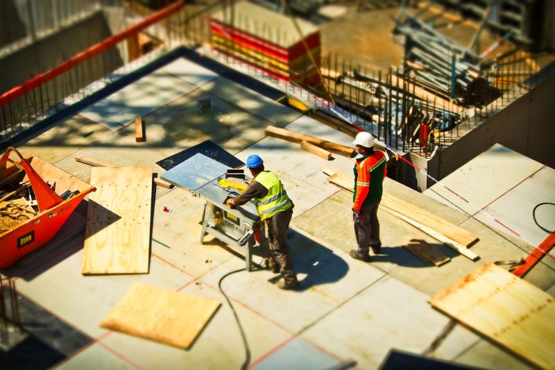 Beware of These 5 Dangers If You're in the Construction Business - Alternative Mindset