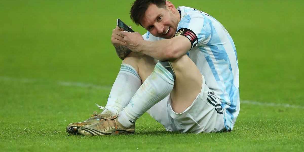 Messi retires from international football after the 2022 World Cup.