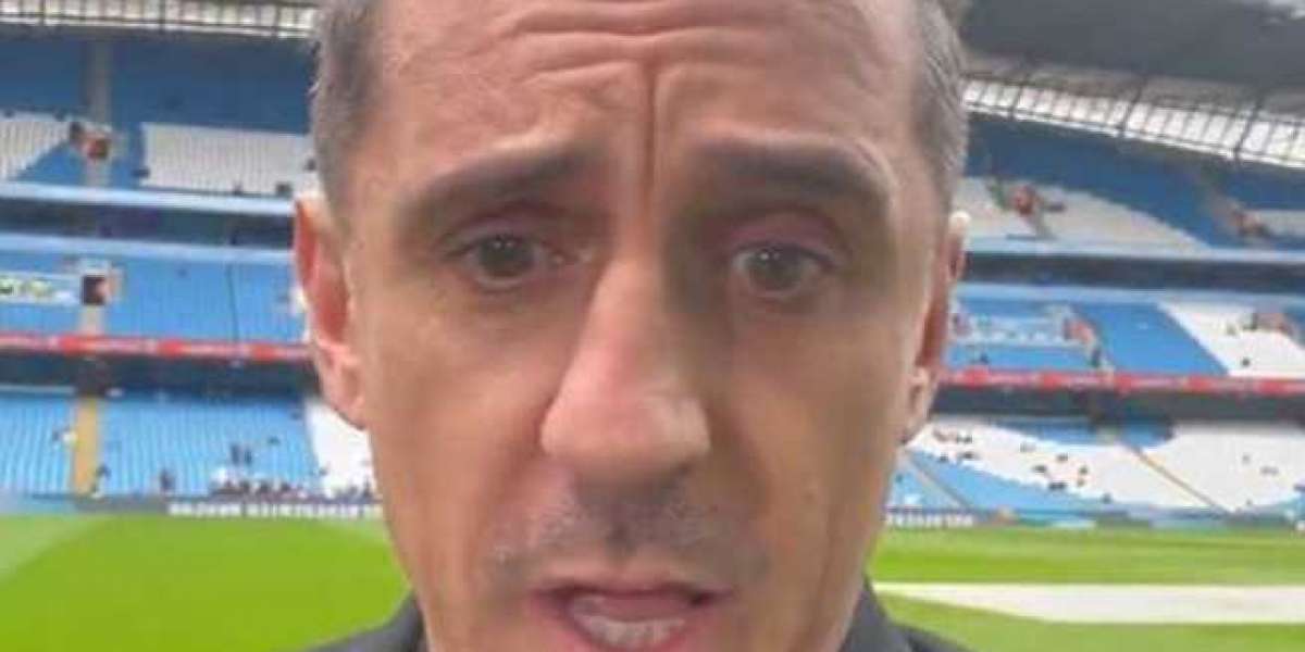 Gary Neville mocks Manchester United fans as City wins derby