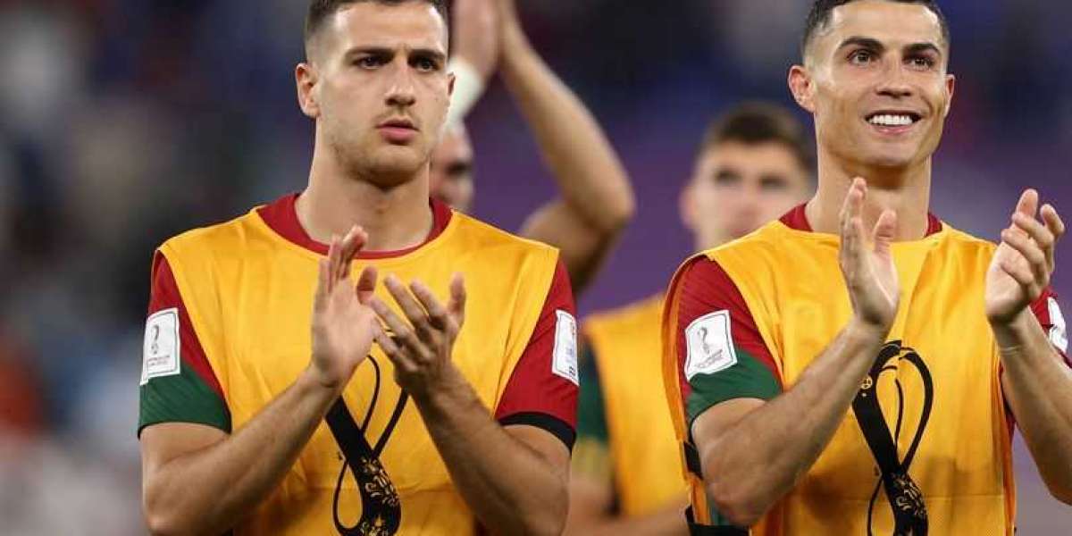 Diogo Dalot's Portugal status pleases and worries Erik ten Hag