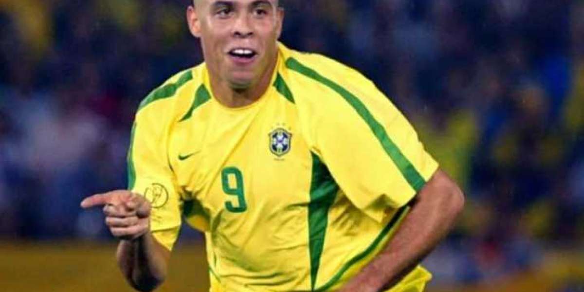 SPORTRonaldo names one player that plays like himPublished on November 12, 2022By Justine Terhide Ihii