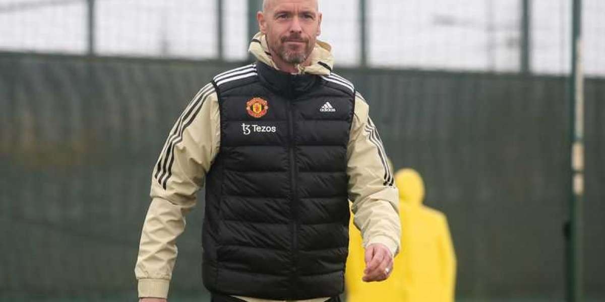 Erik ten Hag has four Manchester United issues to fix during the World Cup.