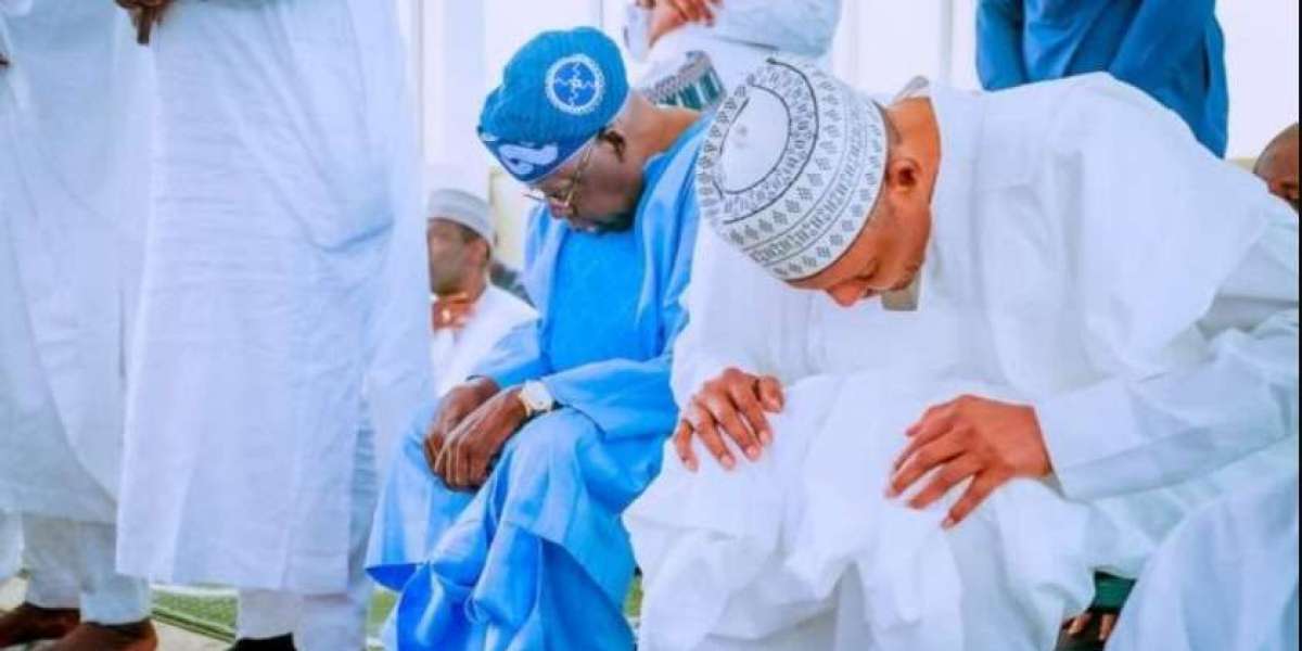 Tinubu Attends Juma'at Prayers with Buhari and Marwa