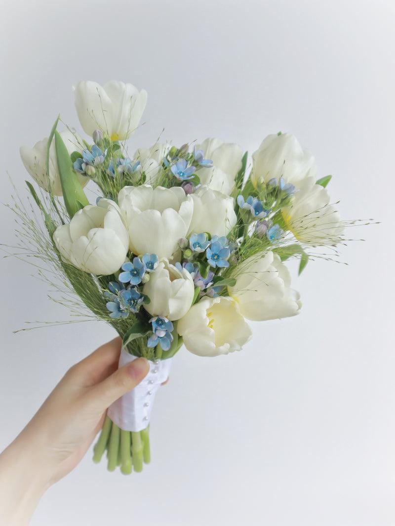 The Beauty and Significance of Bridal Flowers: Enhancing Your Wedding Day | by WhiteDew Flower | May, 2023 | Medium
