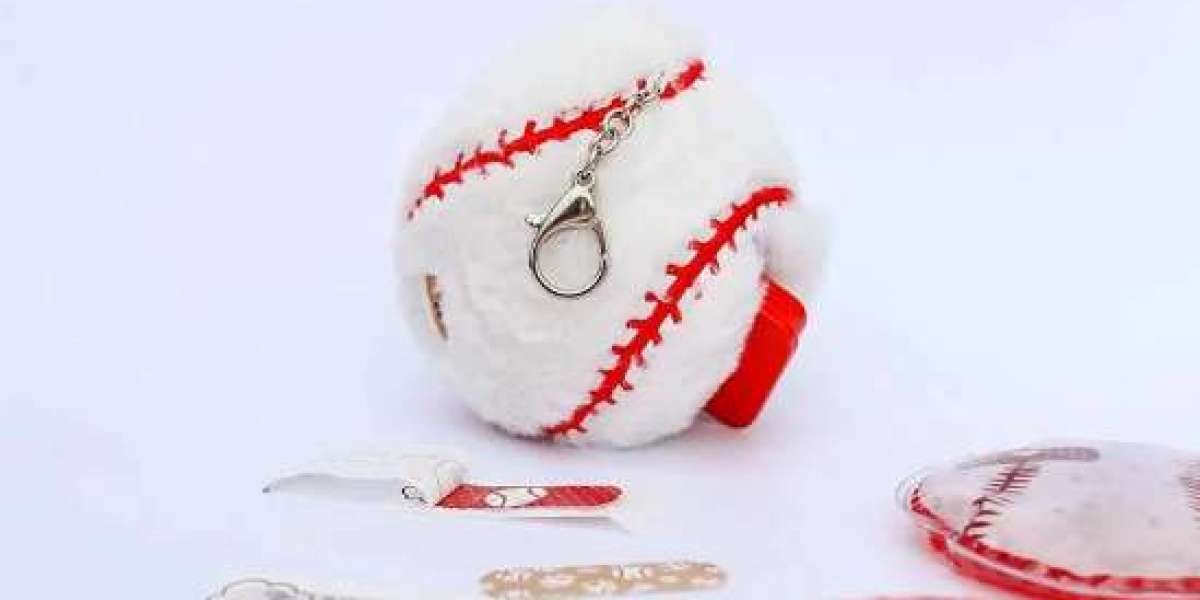 Take Mum to the Games and Hit a Home Run With These Baseball Mother’s Day Gifts