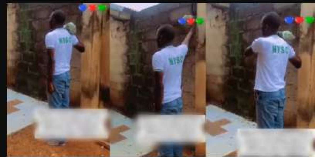 Emotional moment After serving, NYSC soldier paid respects at his parents' grave (video).