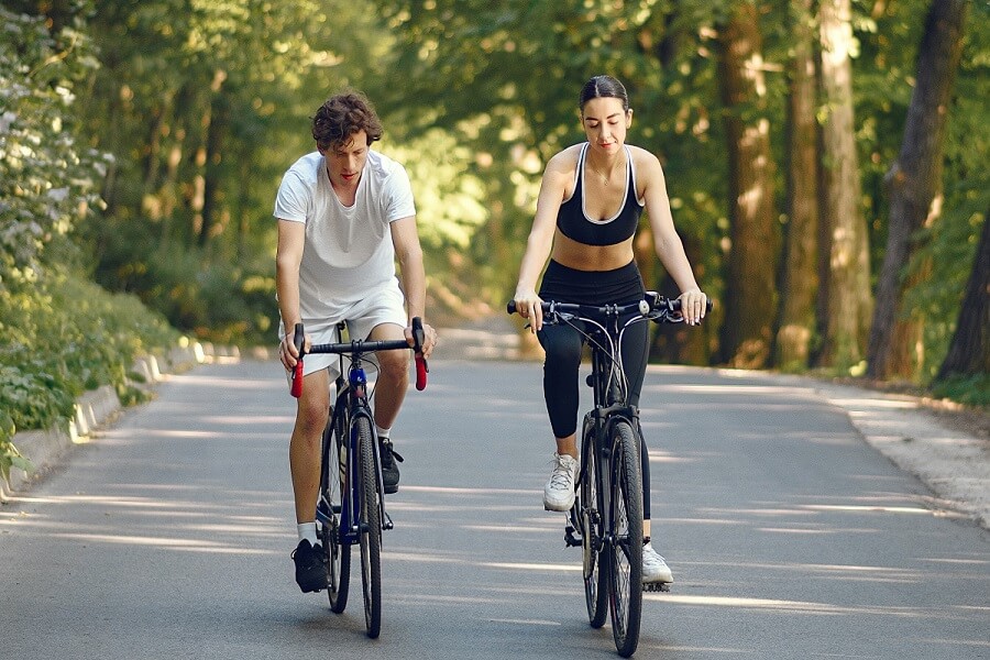 Giải đáp thắc mắc: Đạp xe đạp có tác dụng gì đối với sức khỏe? - Unity Fitness